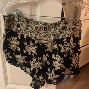 Volvo’s Pattern Soft Shorts - Size M